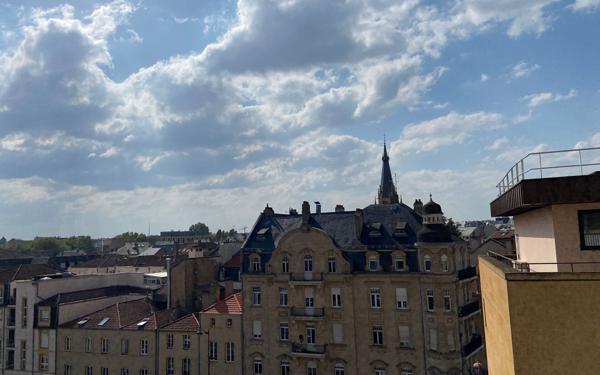 Appartement à louer    1 pièce •  Metz