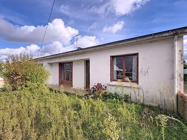 Maison à Vendre à Challans - Idéale pour un Projet de Rénovation !