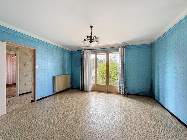 Maison à Vendre à Challans - Idéale pour un Projet de Rénovation !