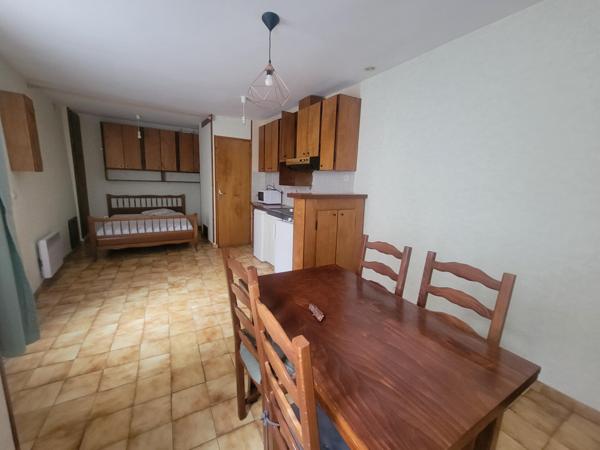 Exclusivité. Paris 3e – Rue au Maire | Studio 24 m² lumineux au calme sur cour