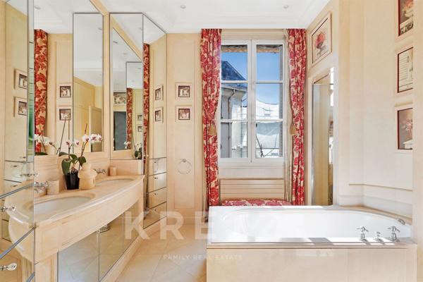 Hôtel particulier dans voie privée - Quartier Ranelagh