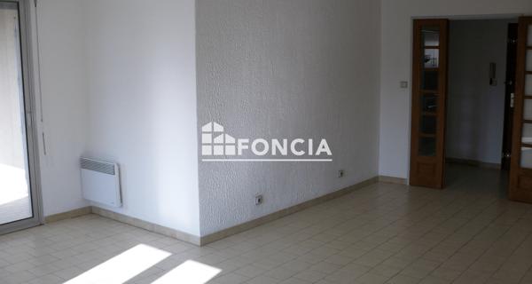Location Appartement 3 pièces 75 m² - Orange 84100