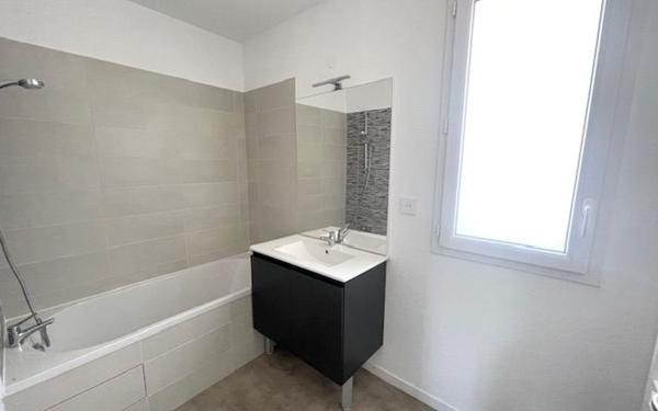 Appartement à louer    4 pièces •  Eaunes