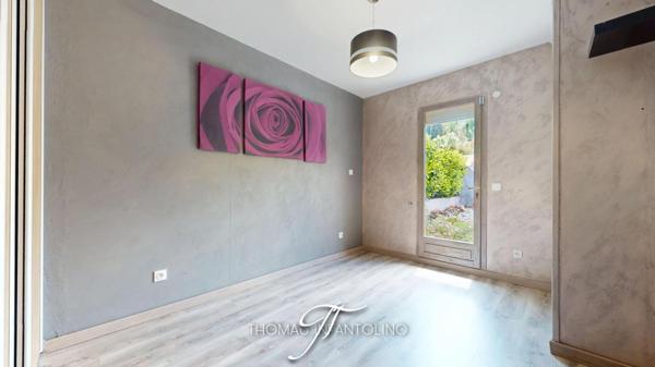 EN EXCLUSIVITE - PLAIN PIED - 3 CHAMBRES - CLIMATISATION GAINABLE - PISCINE - GARAGE