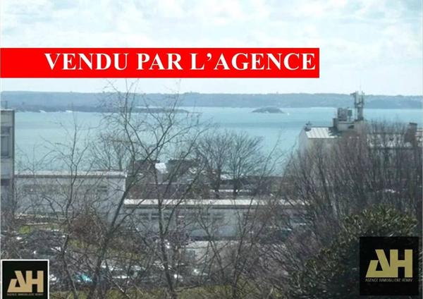 BREST - LIBERTÉ - RARE - APPARTEMENT DE 115 AVEC ASCENSEUR ET PARKING PRIVÉ - IMMEUBLE DE STANDING - VUE MER