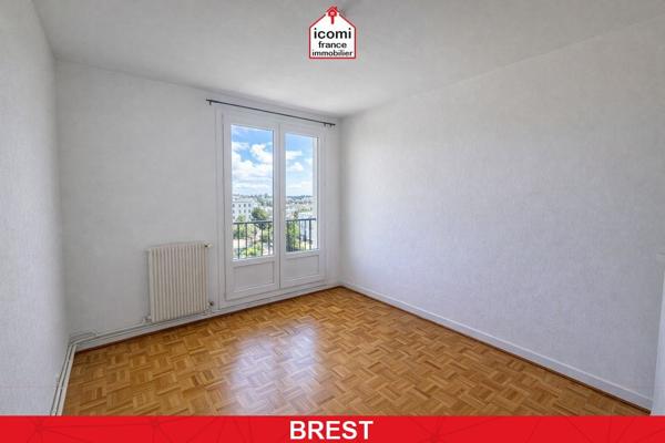A VENDRE - APPARTEMENT - 65M² - DEUX CHAMBRES - VUE MER - ASCENSEUR - 5EME ETAGE - ST MICHEL - RARE