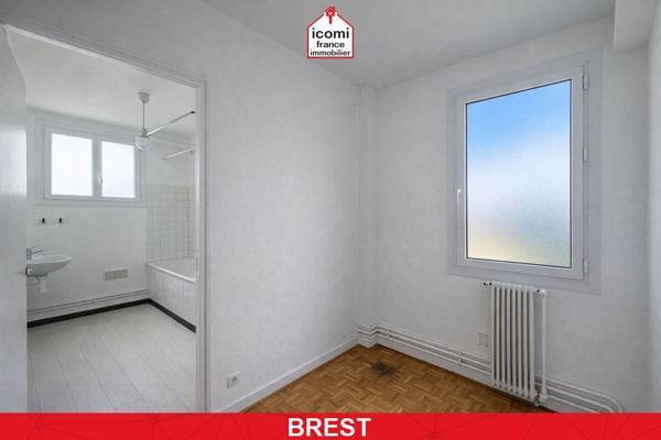 A VENDRE - APPARTEMENT - 65M² - DEUX CHAMBRES - VUE MER - ASCENSEUR - 5EME ETAGE - ST MICHEL - RARE