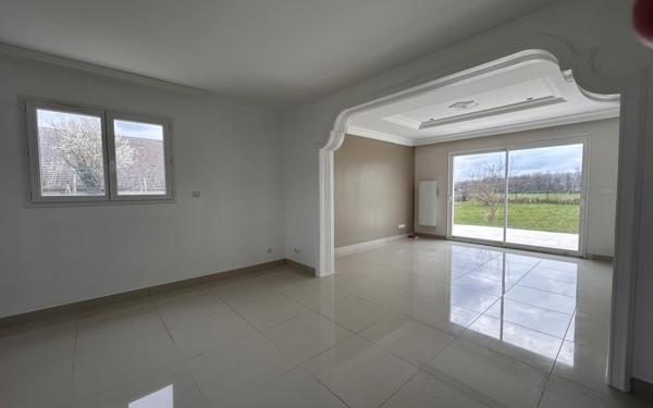 Maison à vendre    6 pièces •  Fossé