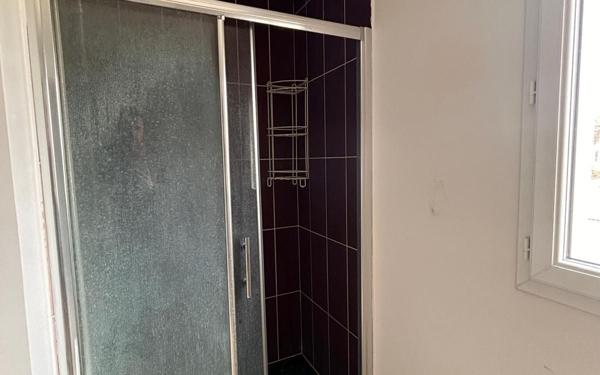 Maison à vendre    6 pièces •  Fossé