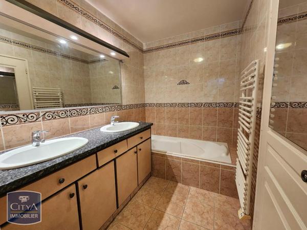 Maison à louer 5 pièces 120m²