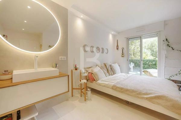 Exclusivité - Magnifique appartement de 4 pièces situé dans une résidence de standing sur le Golf à Mougins