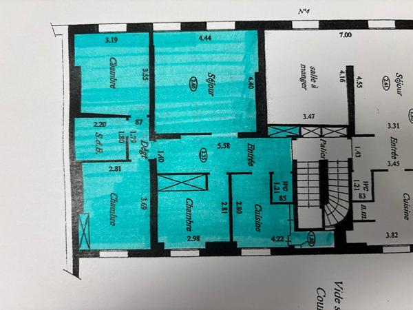 MÉTRO CORENTIN CELTON - Appartement traversant 4 pièces 3 chambres proximité métro en étage