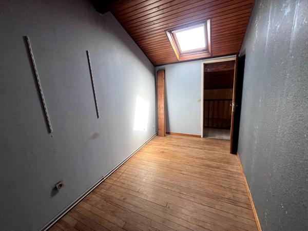 Maison 7 pièces à vendre à TALENCE BÉTHANIE  Maison familiale de caractère avec dépendance et grand jardin