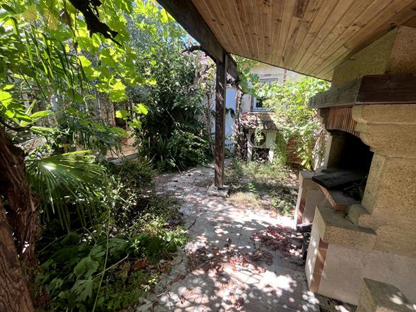 Maison 7 pièces à vendre à TALENCE BÉTHANIE  Maison familiale de caractère avec dépendance et grand jardin