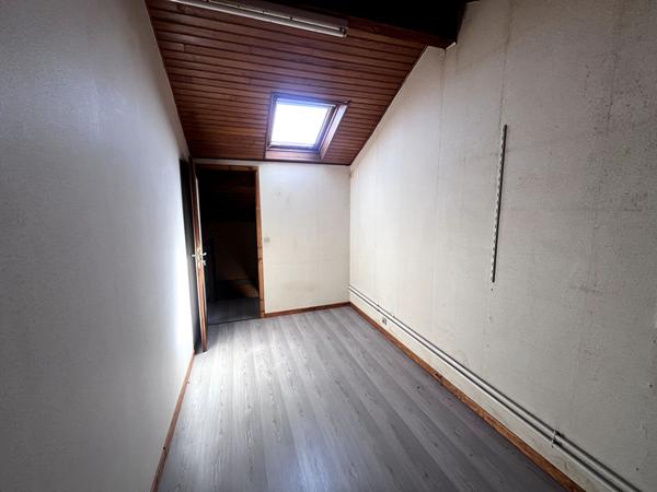 Maison 7 pièces à vendre à TALENCE BÉTHANIE  Maison familiale de caractère avec dépendance et grand jardin