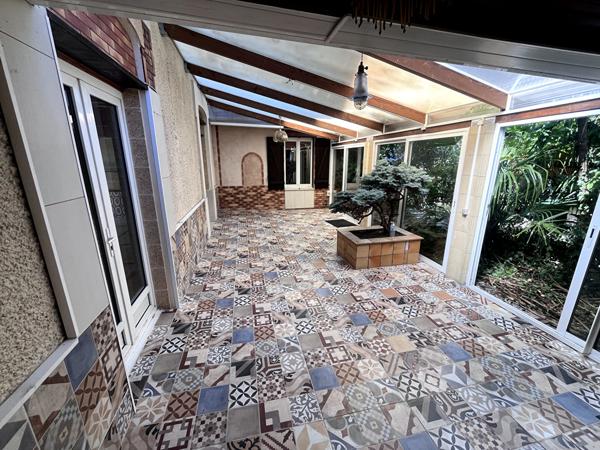 Maison 7 pièces à vendre à TALENCE BÉTHANIE  Maison familiale de caractère avec dépendance et grand jardin