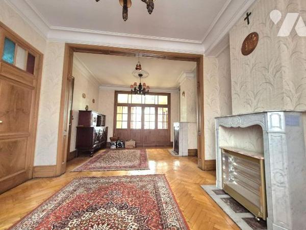 Maison à Vendre à Merville (59660) en Nord (59)

Charmante maison de caractère située en cent...