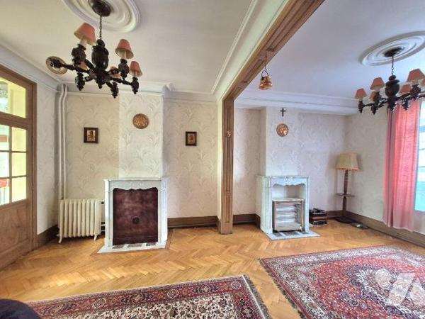 Maison à Vendre à Merville (59660) en Nord (59)

Charmante maison de caractère située en cent...