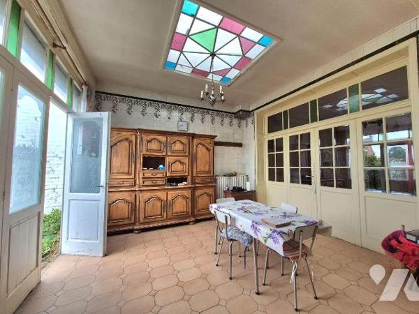 Maison à Vendre à Merville (59660) en Nord (59)

Charmante maison de caractère située en cent...