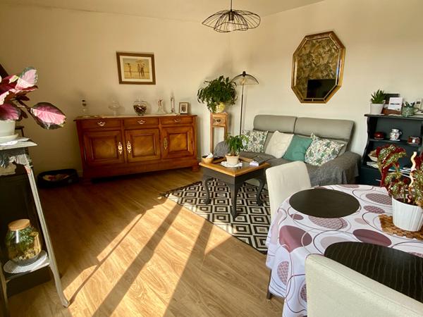 SAINT-SERVAN Centre - Appartement T3 (65 m2) avec Ascenseur et Balcons