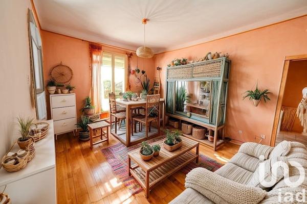 Maison traditionnelle 5 pièces de 145 m² à Bandol (83150)