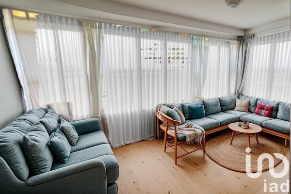 Maison traditionnelle 5 pièces de 145 m² à Bandol (83150)