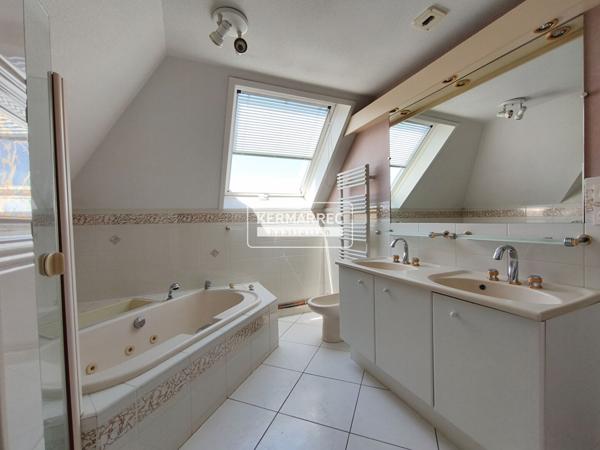 Appartement 5 pièces – 145 m² environ à Vannes (ref : 100819-FG)