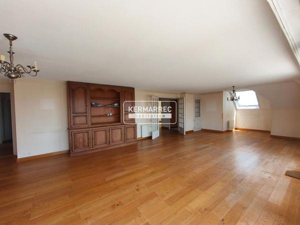 Appartement 5 pièces – 145 m² environ à Vannes (ref : 100819-FG)