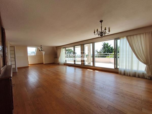 Appartement 5 pièces – 145 m² environ à Vannes (ref : 100819-FG)