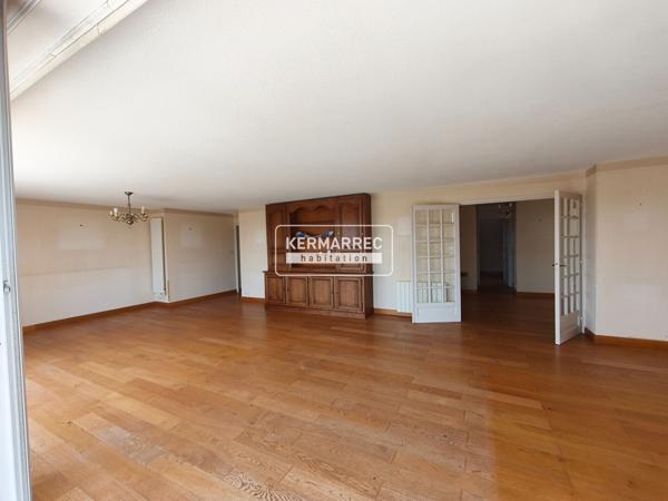 Appartement 5 pièces – 145 m² environ à Vannes (ref : 100819-FG)