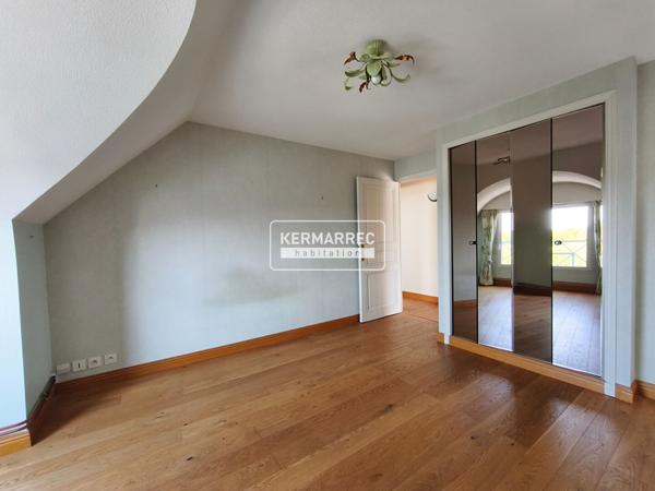 Appartement 5 pièces – 145 m² environ à Vannes (ref : 100819-FG)