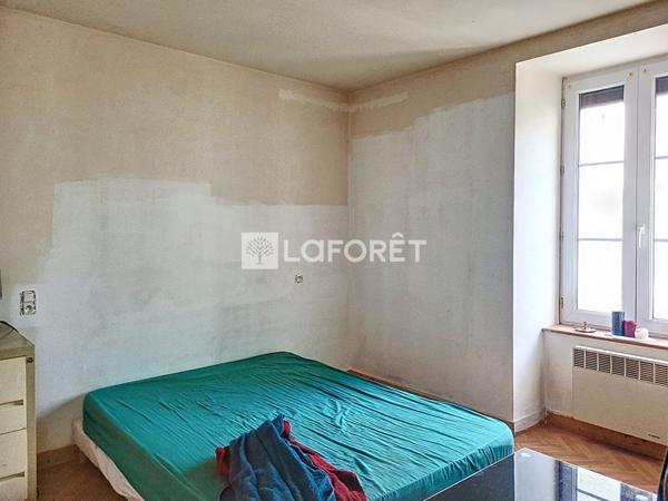 Achat maison près de FORGES DE LANOUEE - 5 pièce(s) - 113 m² - 91 000 €