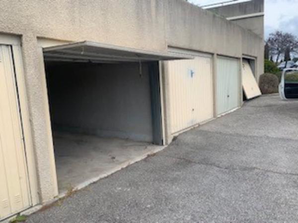 Annexes stationnement