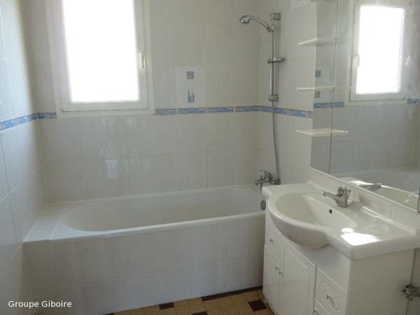 Appartement T3 à louer - 60 m² (réf : 558199)