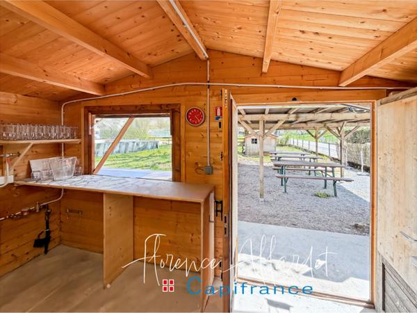 Bar-Restaurant Murs et Fonds – Terrasse, Logement T4, Garage, Grand Parking (73)