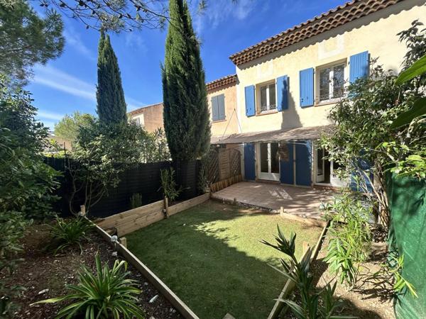 Coeur du golf de pont royal Maison T4 de 86m2 avec garage box avec prestations haut de gamme à Mallemort