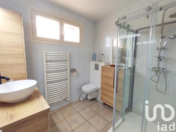 Maison traditionnelle 5 pièces de 117 m² à Fleury (11560)