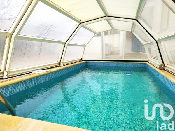 Maison traditionnelle 5 pièces de 117 m² à Fleury (11560)