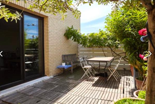 MONTREUIL, METRO CROIX DE CHAVAUX, BEAU LOFT AVEC TERRRASSE DE 32M²