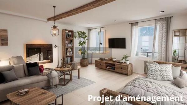 Vente                                                      Appartement
                        
                     1 pièces                      41 m2                     à Fréjus