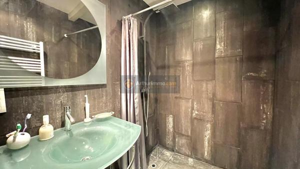 Vente                                                      Appartement
                        
                     1 pièces                      41 m2                     à Fréjus