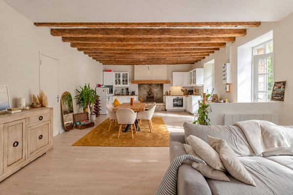 Charmante longère à vendre à 3 minutes de Chateaugiron - 5 pièces, 124 m² sur 2747 m² de terrain