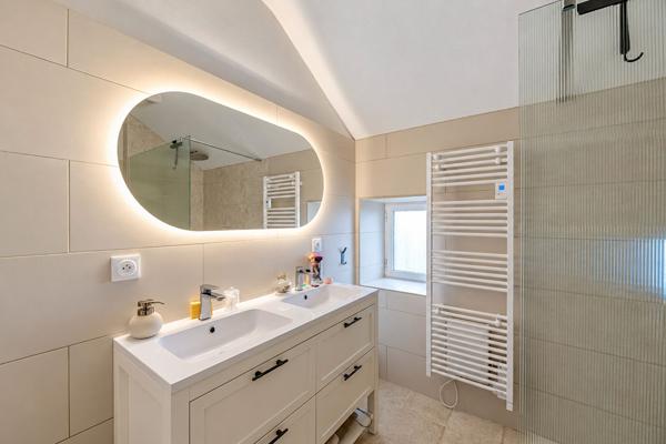 Charmante longère à vendre à 3 minutes de Chateaugiron - 5 pièces, 124 m² sur 2747 m² de terrain