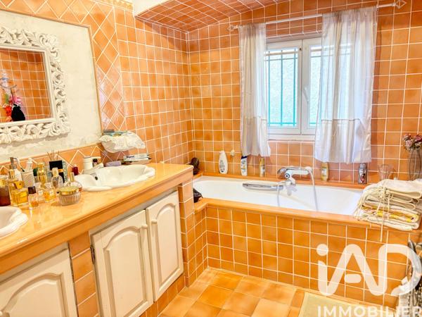 Maison à vendre 8 pièces 167 m² Sainte-Maxime