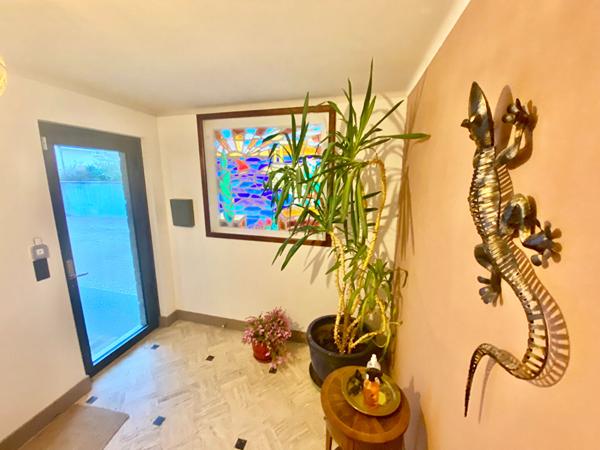 Maison Laval 10 pièce(s) 340 m²