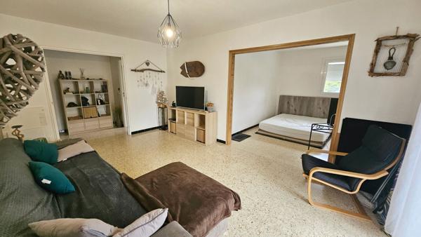 Appartement La Garde 4 pièce(s) 79 m2 - 2 chambres - Ascenseur - Place de stationnement privative - Cave