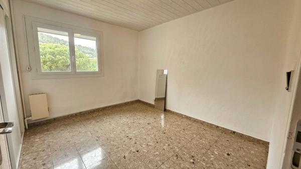 Appartement La Garde 4 pièce(s) 79 m2 - 2 chambres - Ascenseur - Place de stationnement privative - Cave