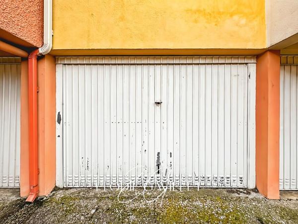 Garage de 17 m² dans résidence à Carcassonne
