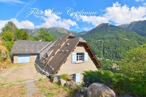 CAUTERETS (65), vaste maison de caractère avec vue panoramique sur le village de Cauterets