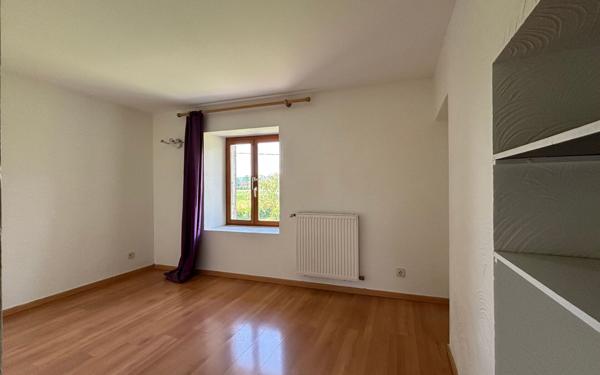 Maison à vendre    4 pièces • 86,57 m2 Saint-Laurent-du-Pont